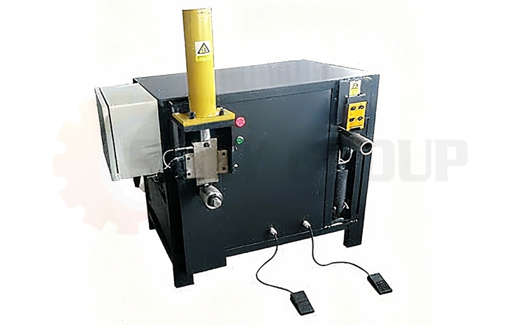 Automobile motor stator dismantling machine